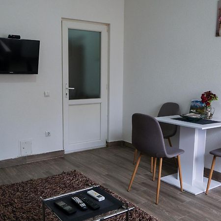 Cozy Spacious Apartment Peje Exterior foto